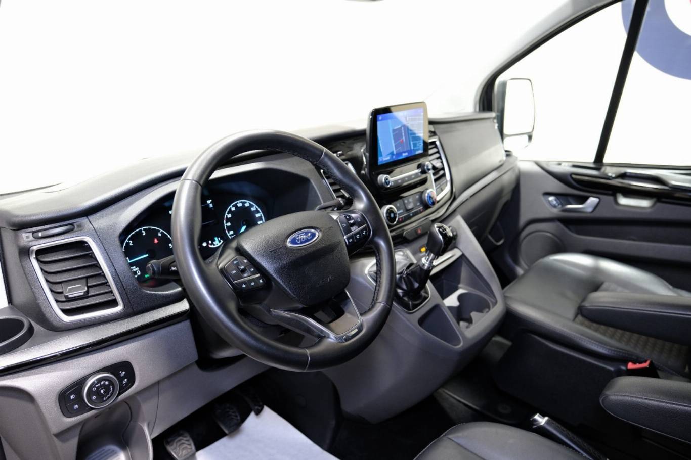 FORD Tourneo Custom 5