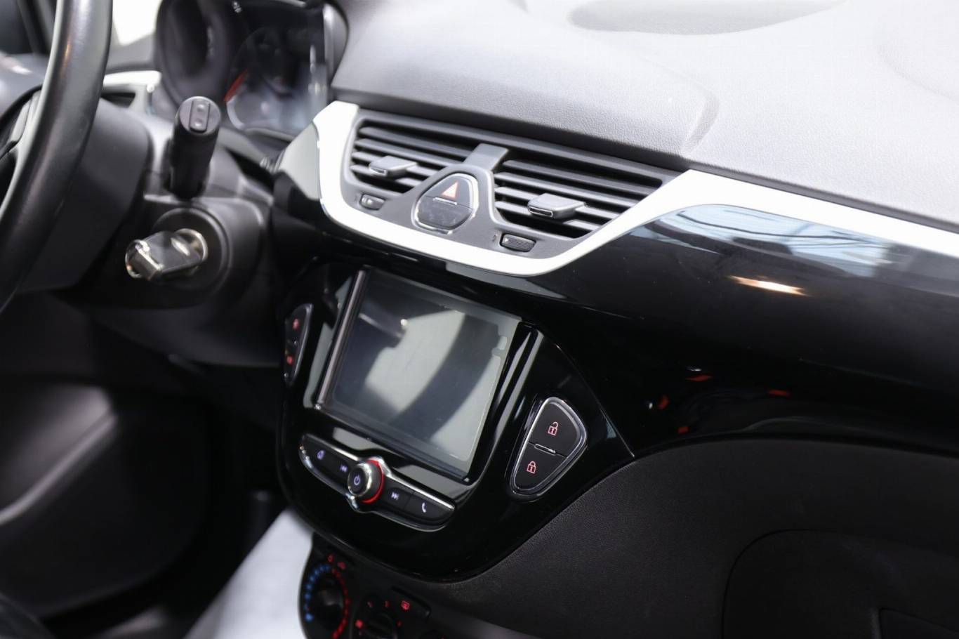 OPEL Corsa 43