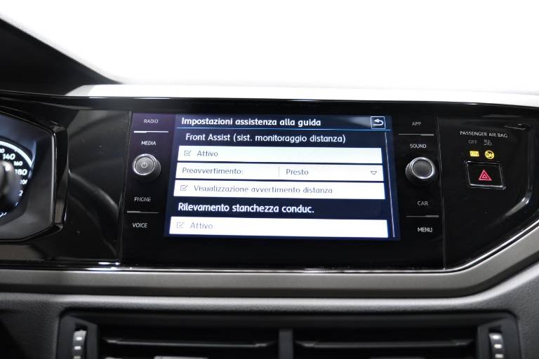 VOLKSWAGEN Polo 30