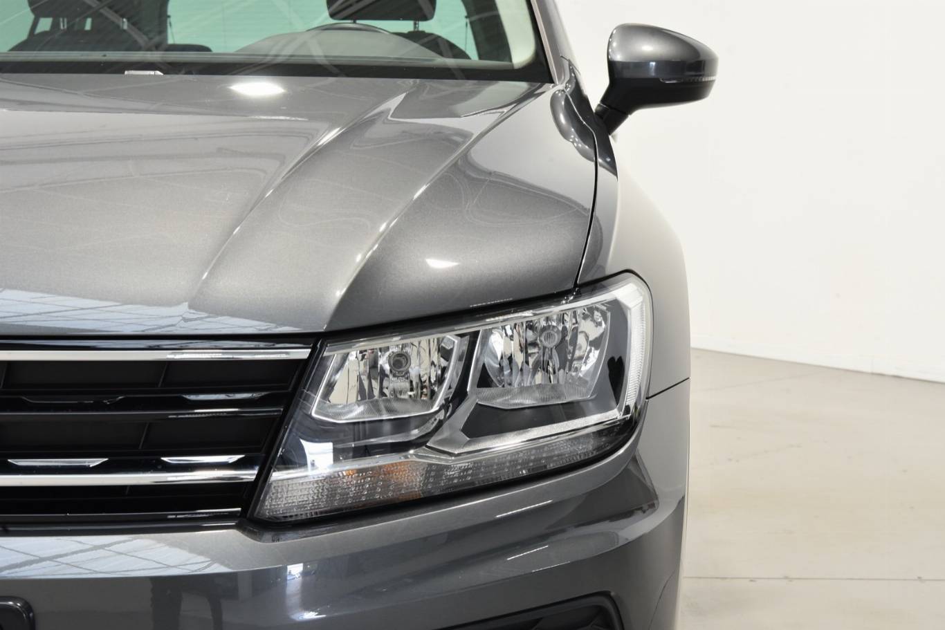 VOLKSWAGEN Tiguan 15