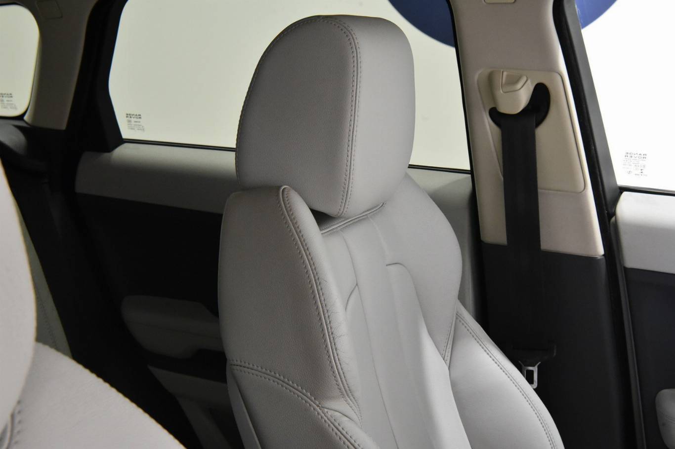 LAND ROVER Range Rover Evoque 38