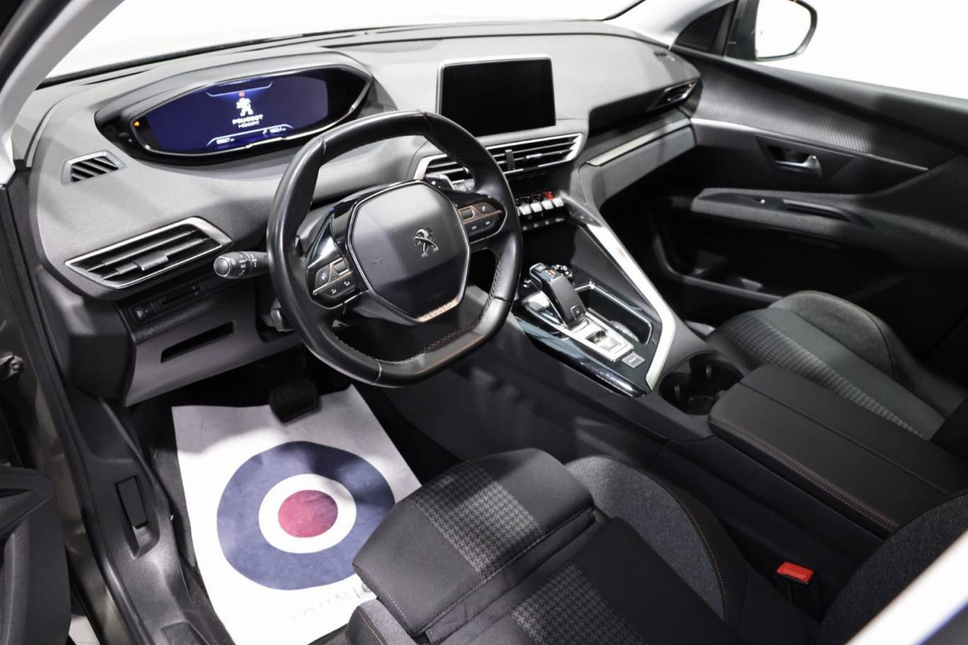 PEUGEOT 5008 5