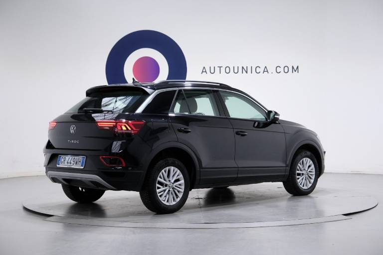 VOLKSWAGEN T-Roc 14