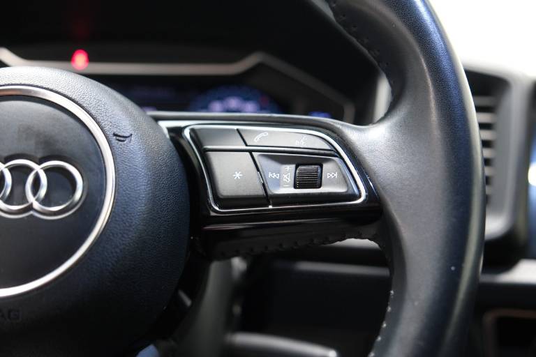 AUDI A1 24