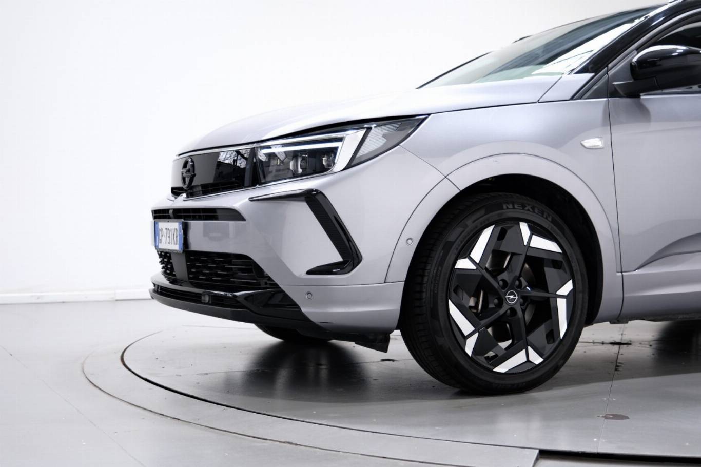 OPEL Grandland 53