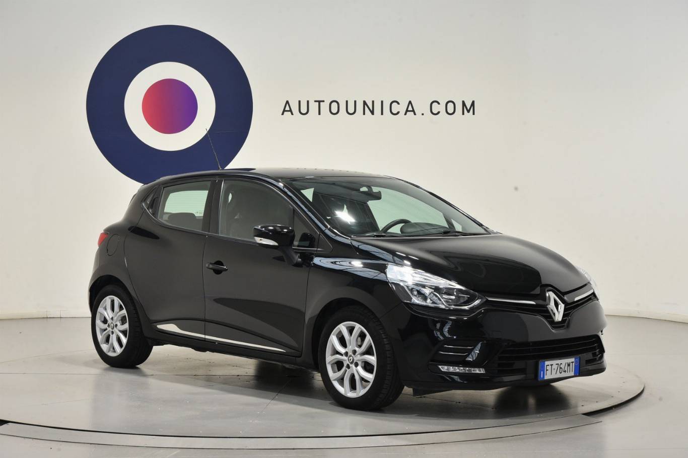 RENAULT Clio 29