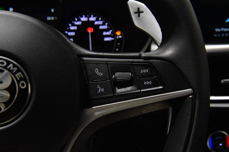 ALFA ROMEO Stelvio 21