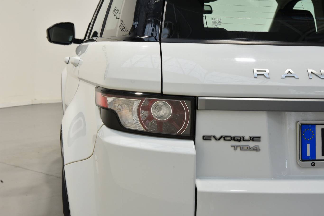 LAND ROVER Range Rover Evoque 37