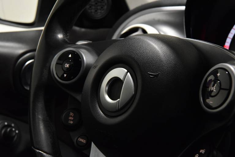 SMART ForFour 22