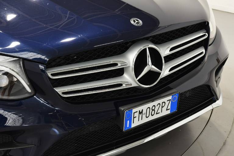 MERCEDES-BENZ GLC 220 46