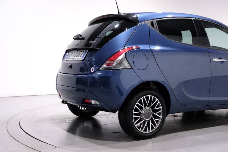 LANCIA Ypsilon 60