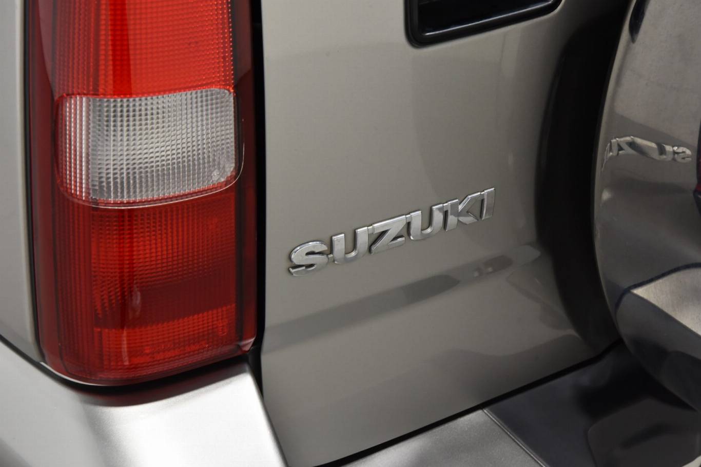 SUZUKI Jimny 38