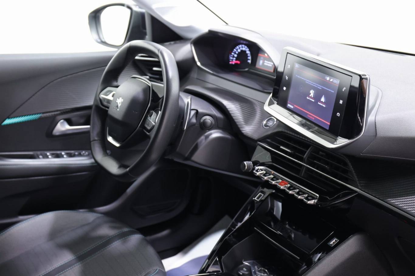 PEUGEOT 208 46