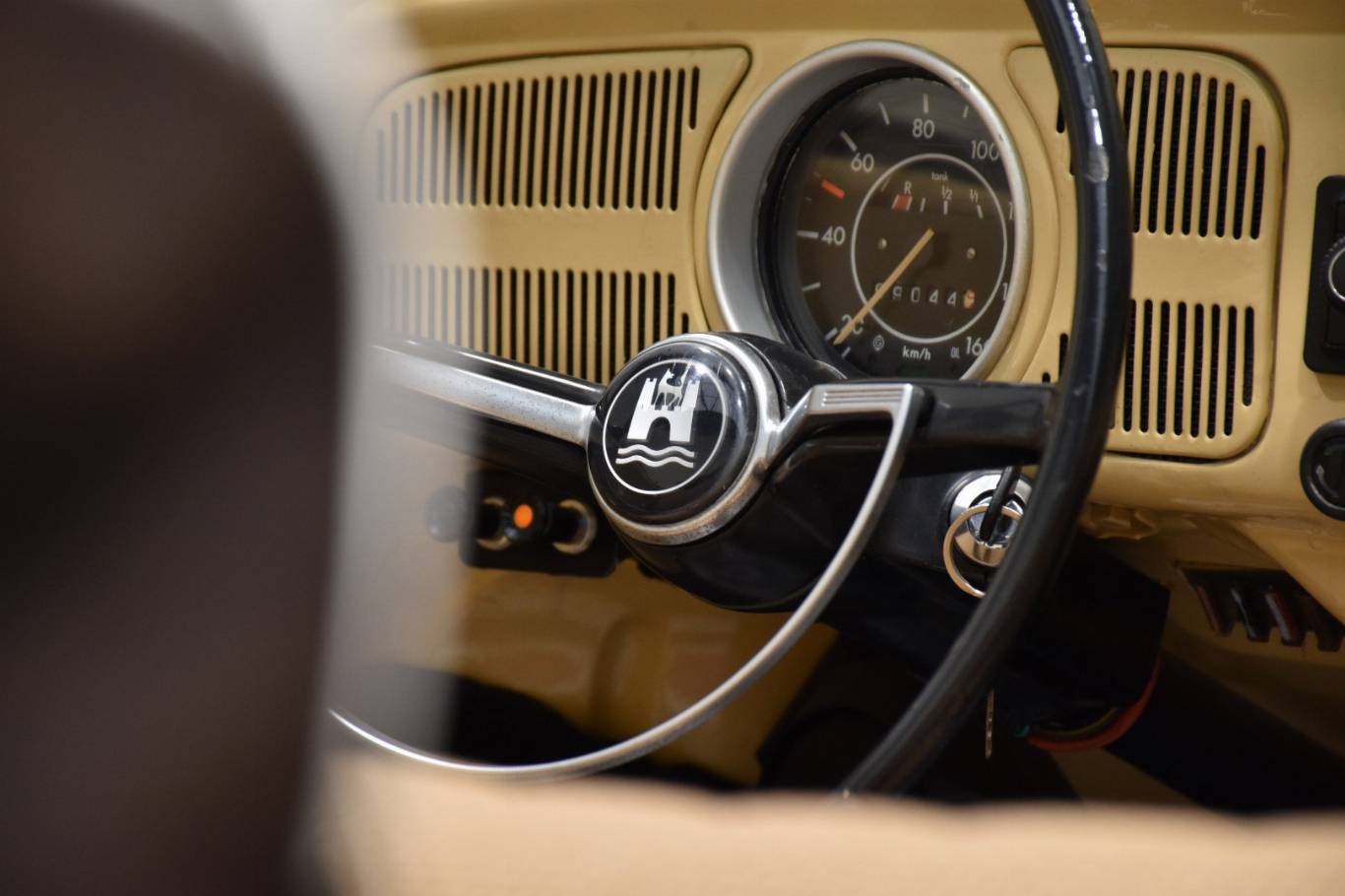 VOLKSWAGEN Maggiolino 68