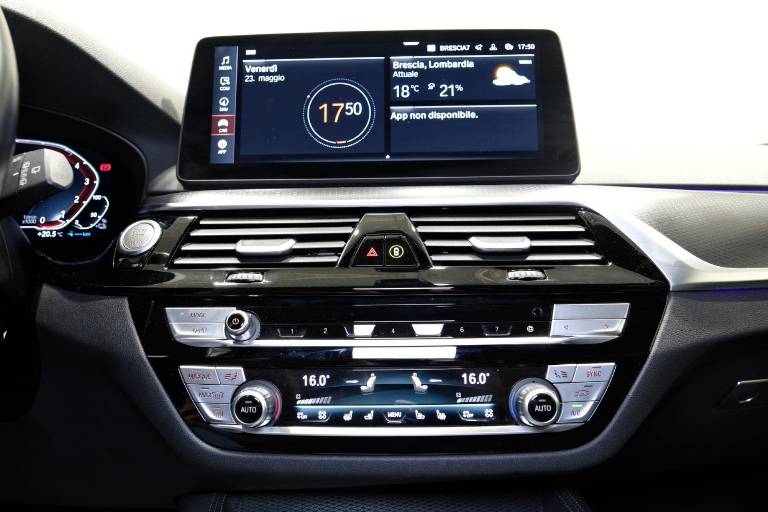 BMW 530 25