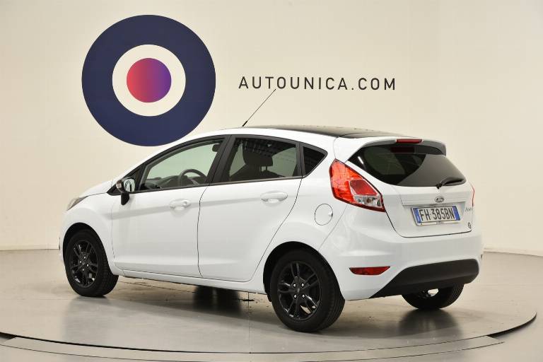 FORD Fiesta 2