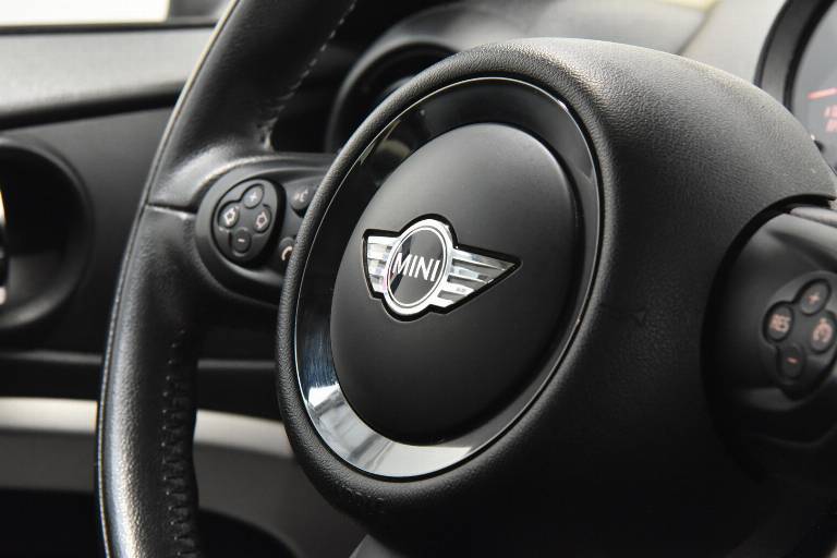 MINI Paceman 12