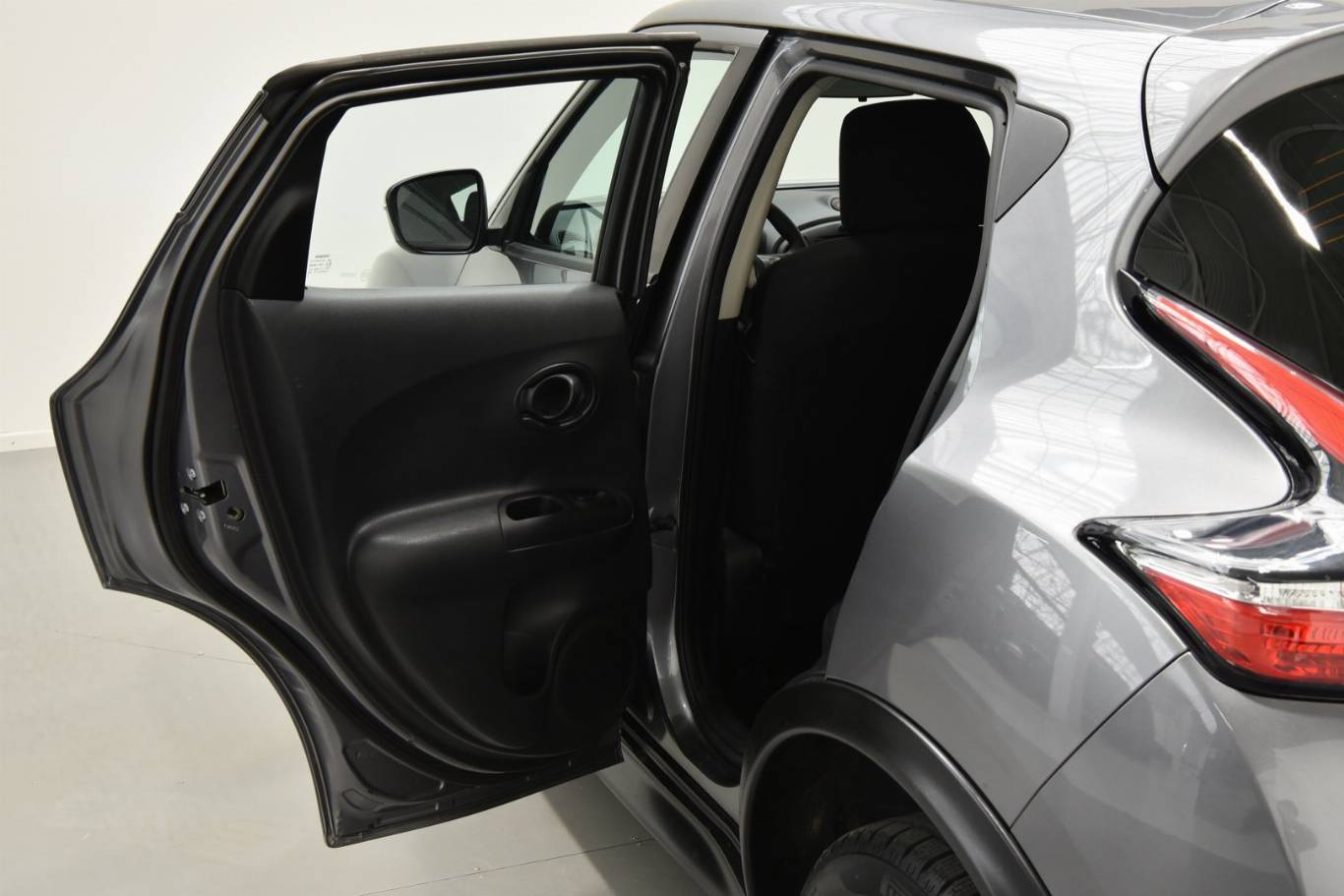 NISSAN Juke 46