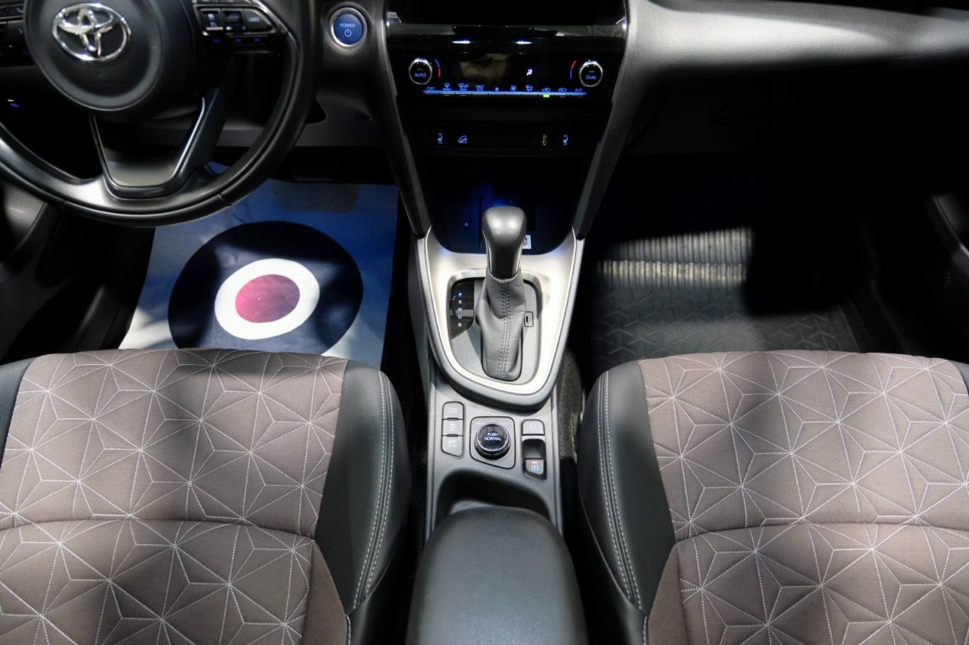 TOYOTA Yaris Cross 45
