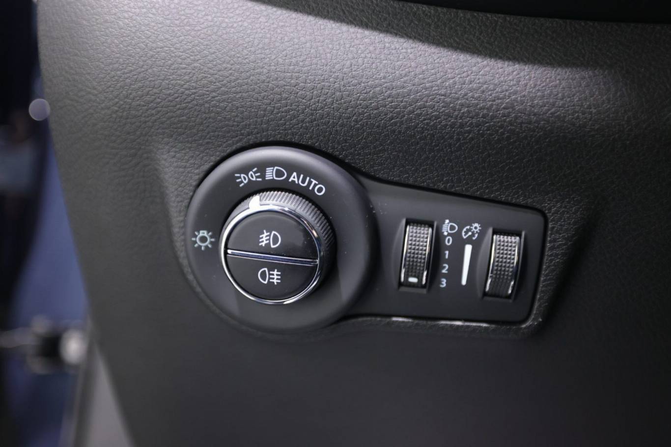 JEEP Compass 24