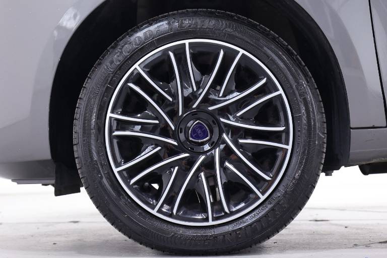 LANCIA Ypsilon 13