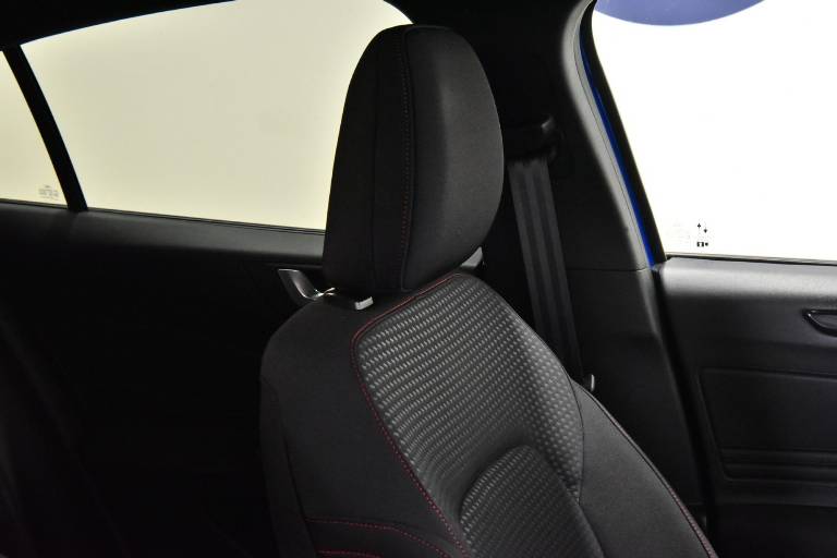 FORD Focus 32