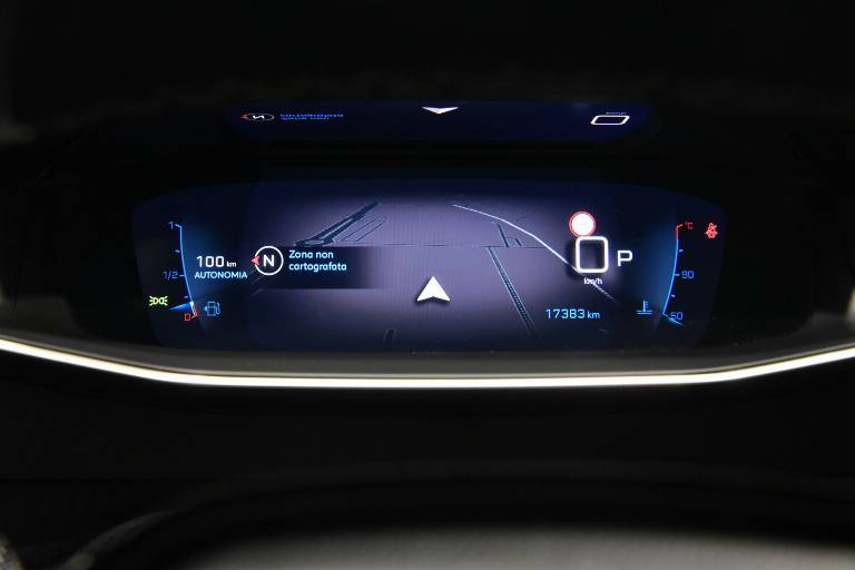PEUGEOT 208 23