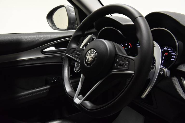 ALFA ROMEO Stelvio 36