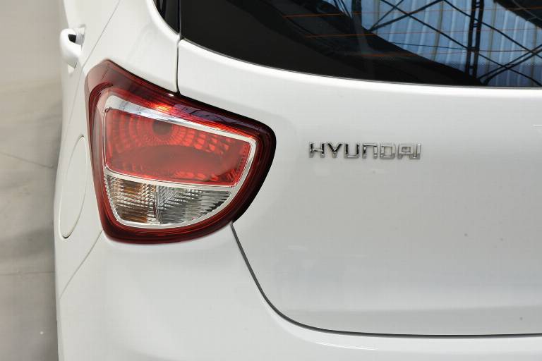 HYUNDAI I10 34