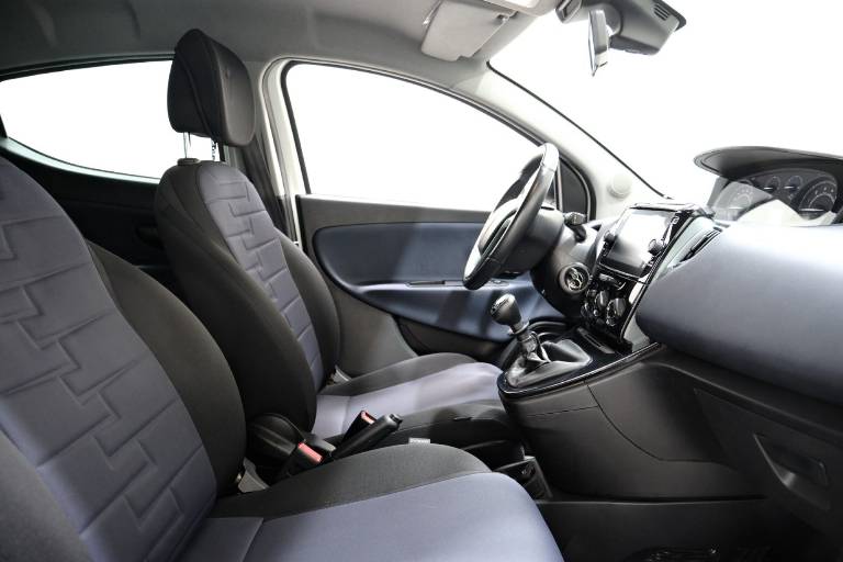 LANCIA Ypsilon 51