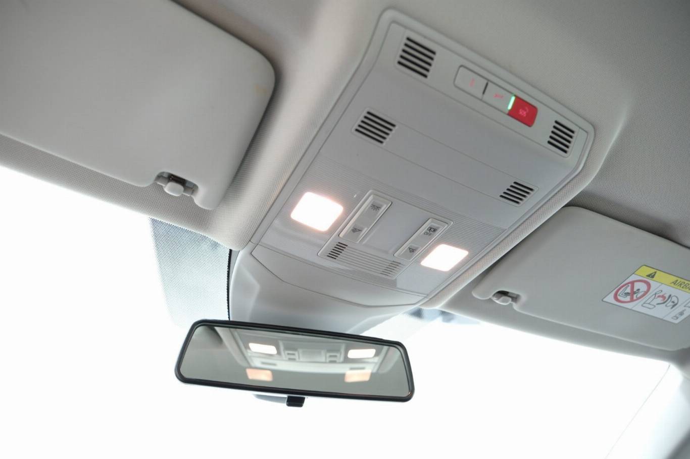 VOLKSWAGEN T-Cross 29