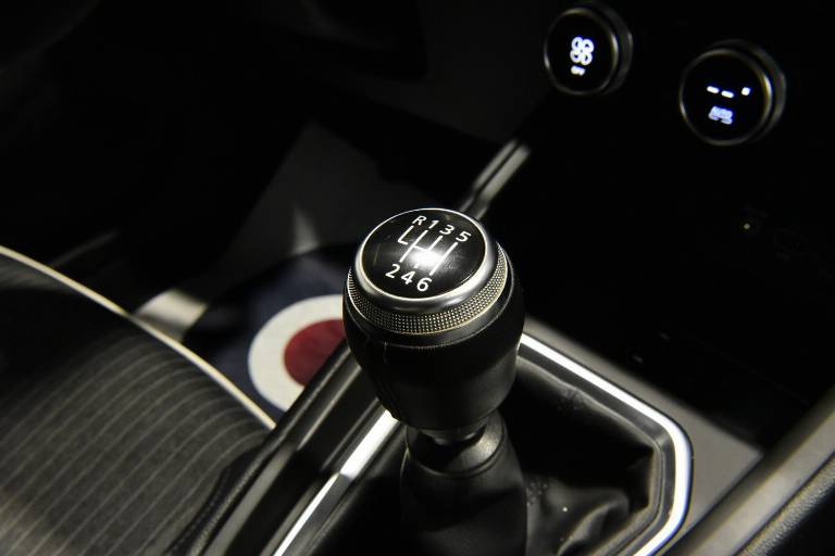 RENAULT Clio 33