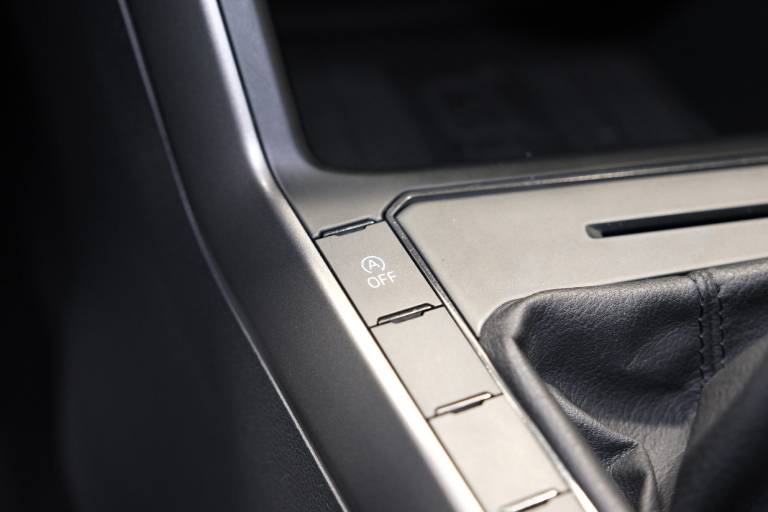 VOLKSWAGEN Polo 26