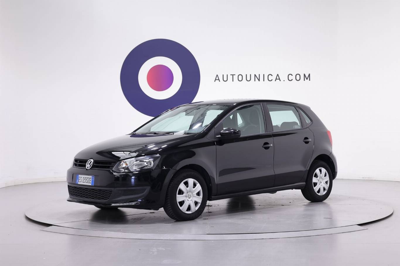 VOLKSWAGEN Polo 1