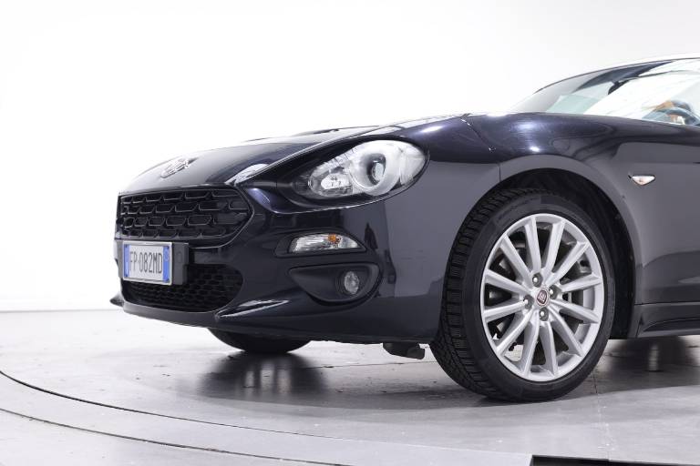 FIAT 124 Spider 10