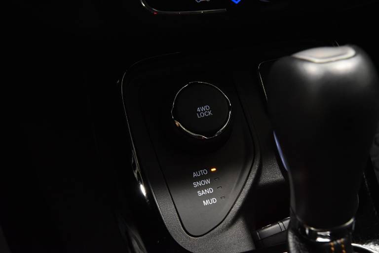 JEEP Compass 26