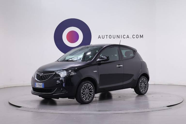 LANCIA Ypsilon 1