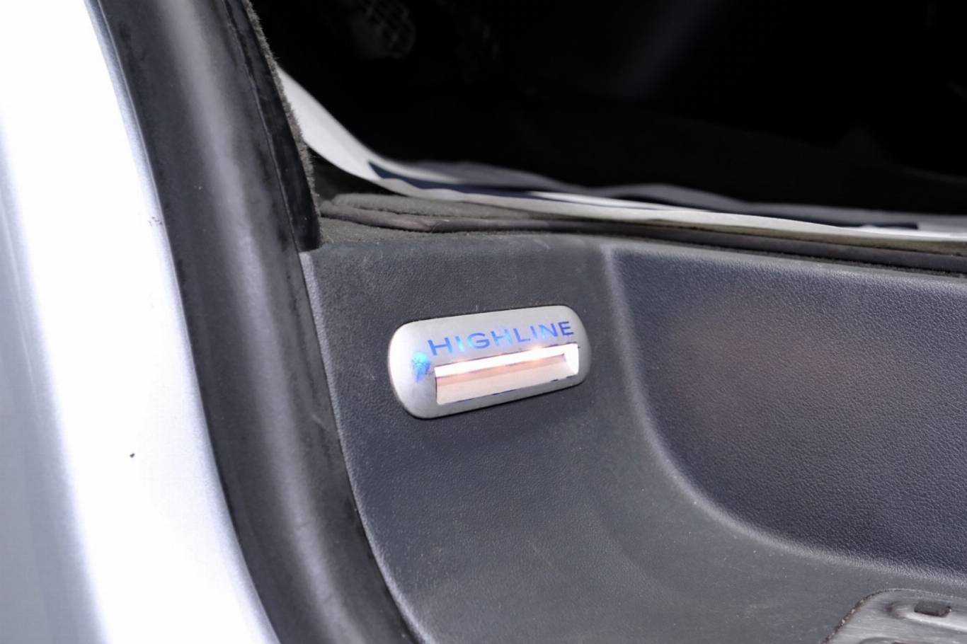 VOLKSWAGEN T5 Multivan 38