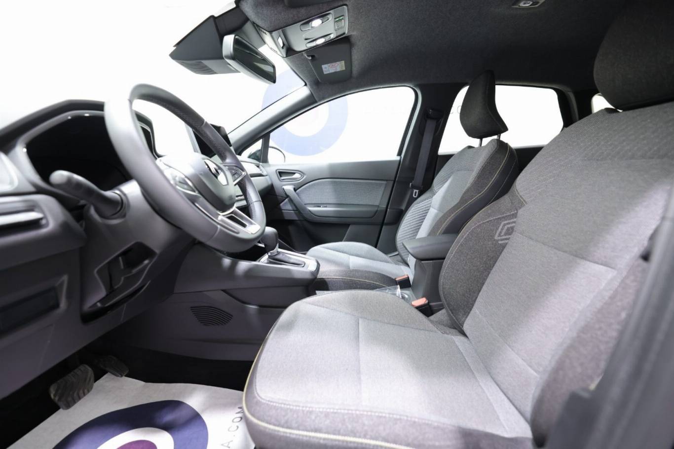 RENAULT Captur 19