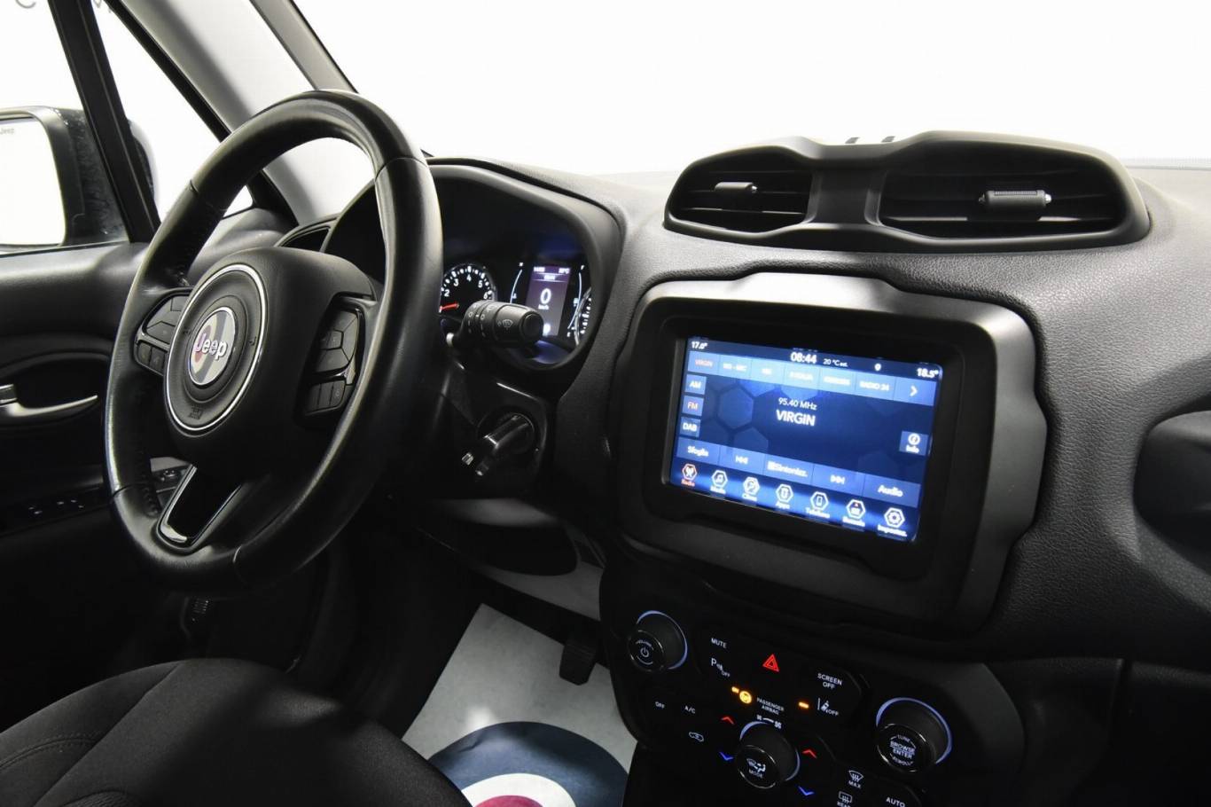 JEEP Renegade 21