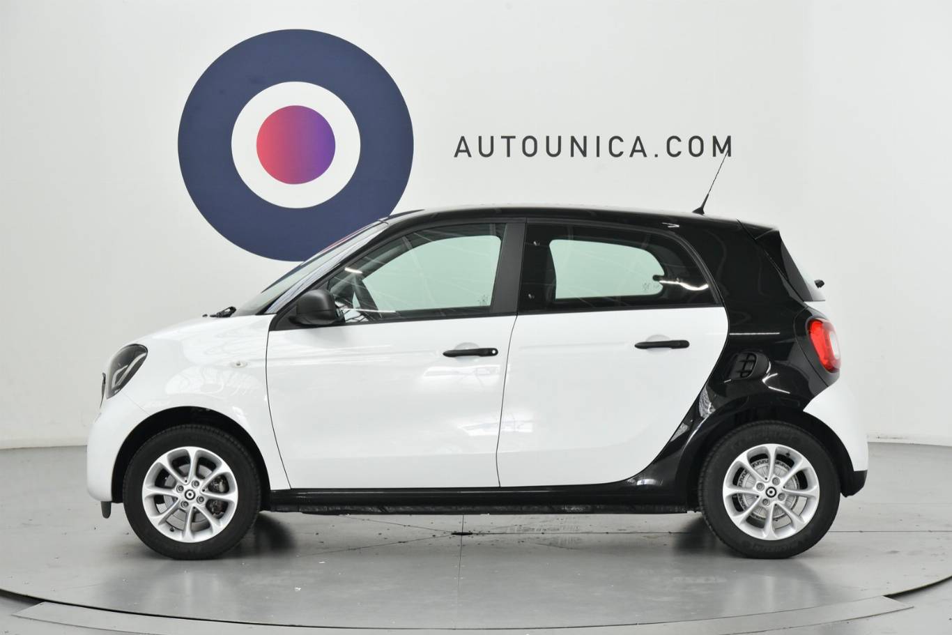 SMART ForFour 8