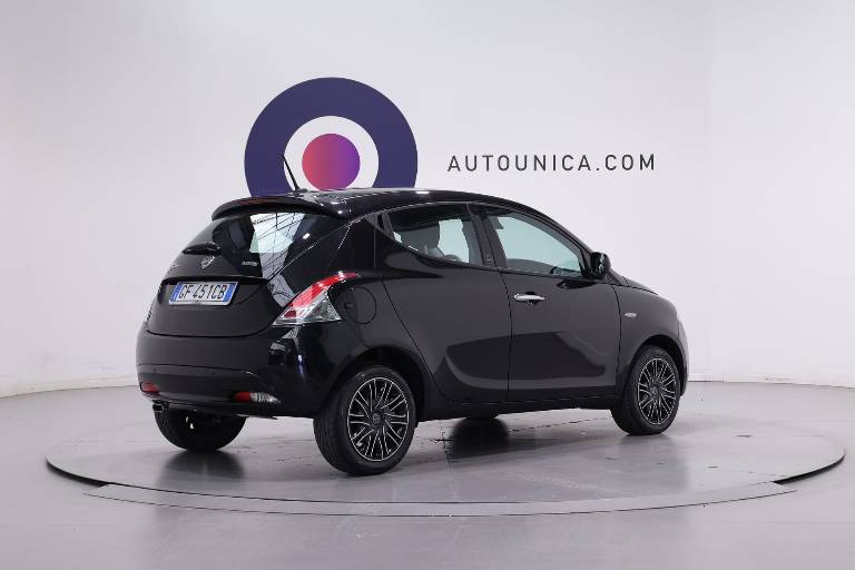 LANCIA Ypsilon 5