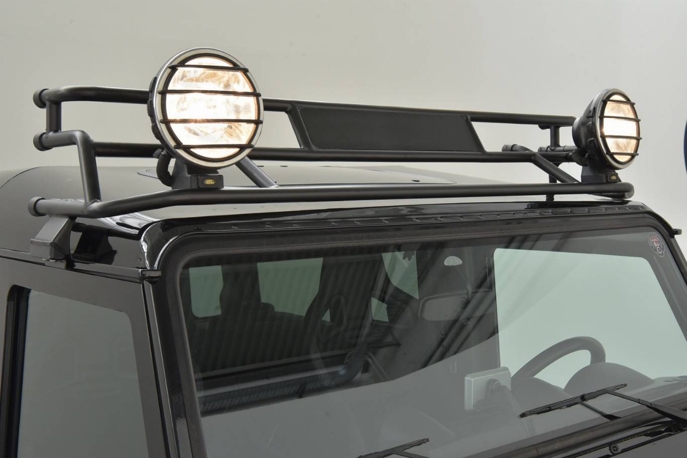 LAND ROVER Defender 80