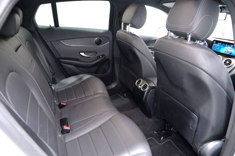 MERCEDES-BENZ GLC 200 73