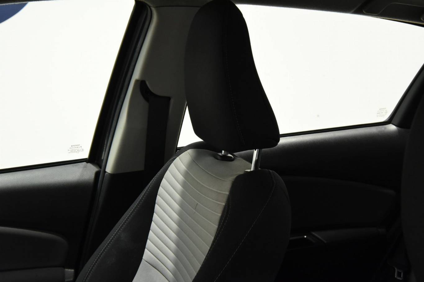 TOYOTA Yaris 20