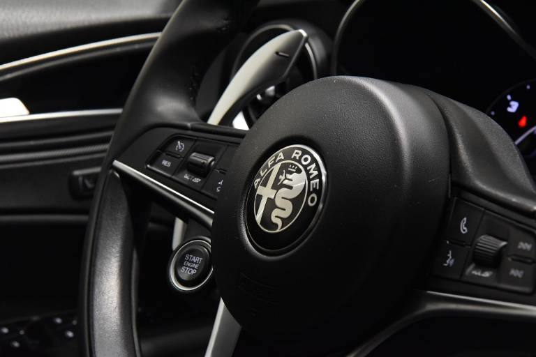 ALFA ROMEO Stelvio 31