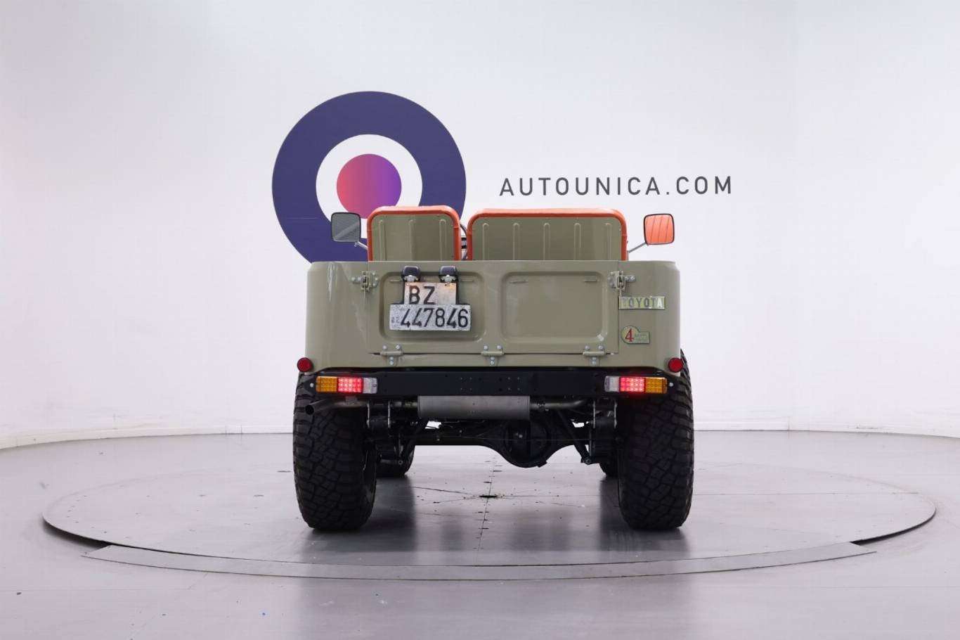 TOYOTA Land Cruiser 13