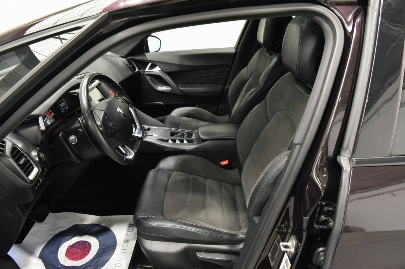 DS AUTOMOBILES DS 5 4