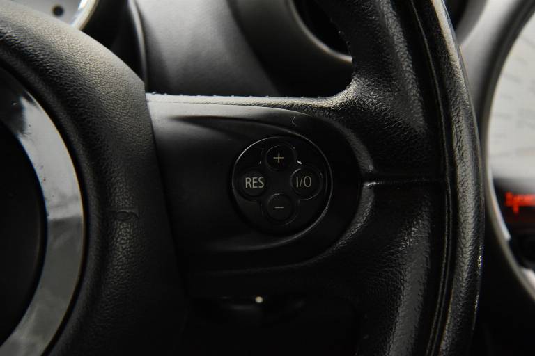 MINI Countryman 8