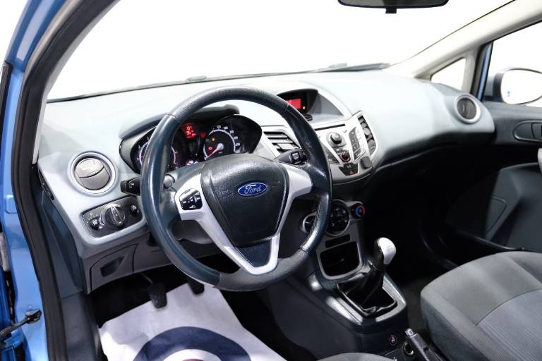 FORD Fiesta 5